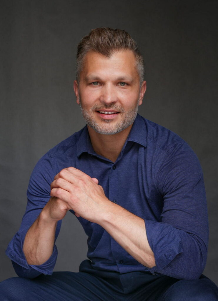 Piotr Furman, zdjęcia biznesowe warszawa, sesja biznesowa warszawa, zdjęcia wizerunkowe warszawa